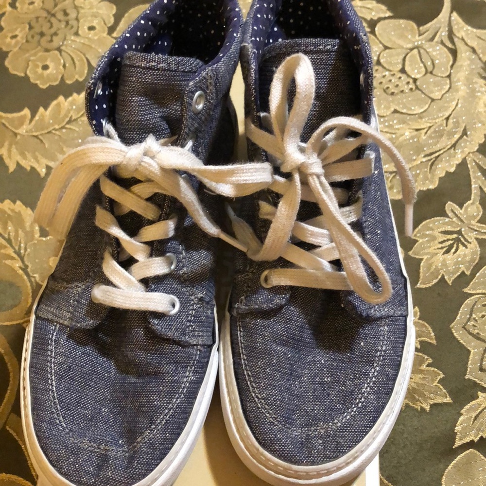 Girl's Blue Sneakers